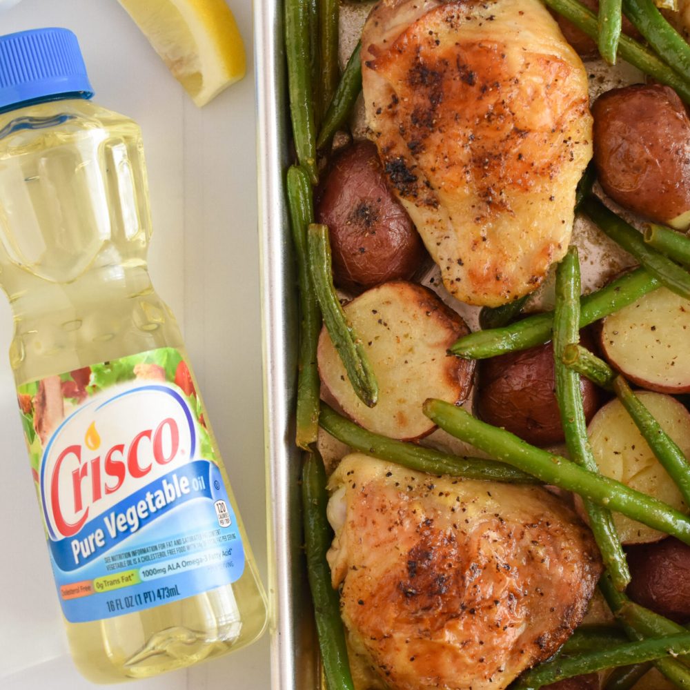Crisco Sheet Pan Chicken Veg Oil (1) Crisco Sheet Pan Chicken Veg Oil (1)